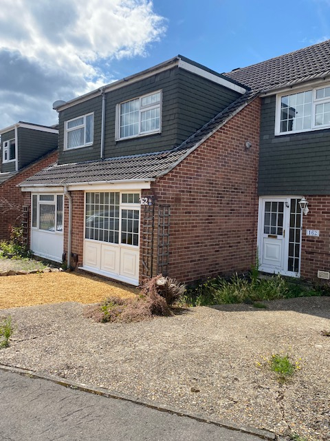 3 bedroom Terraced House Sagecroft Road, RG18 Property Search Strike