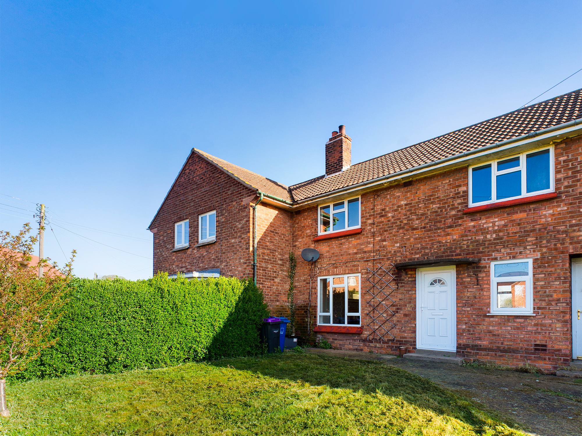 3 bedroom Terraced House Eastfields, LN8 Property Search Strike