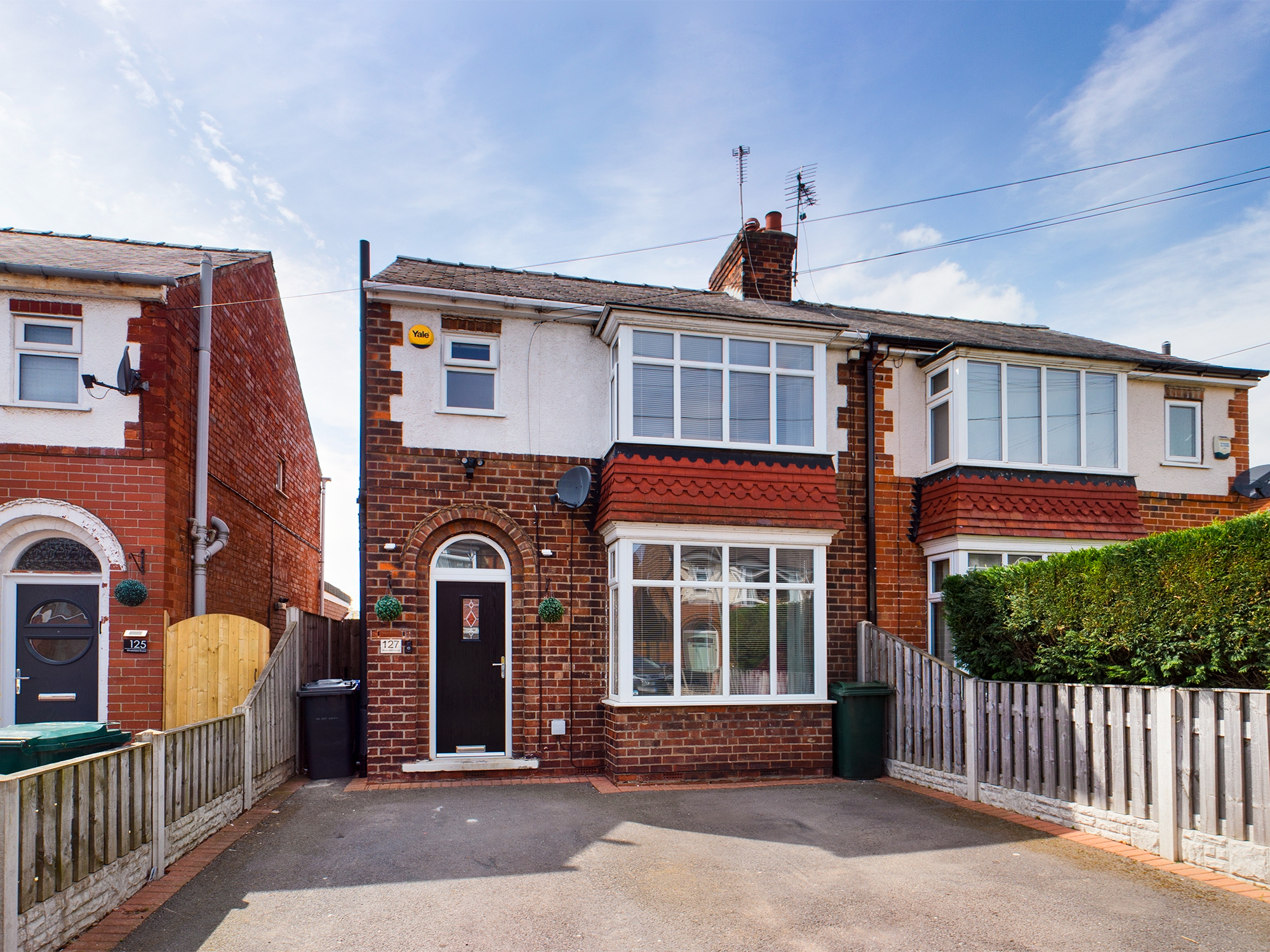 3 bedroom Semidetached House Wivelsfield Road, DN4 Property Search