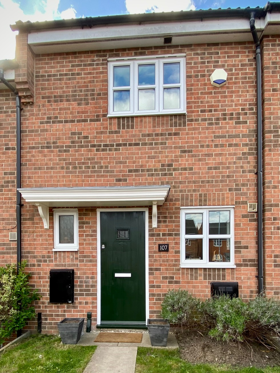 2 bedroom Terraced House Shire Road, LS27 Property Search Strike