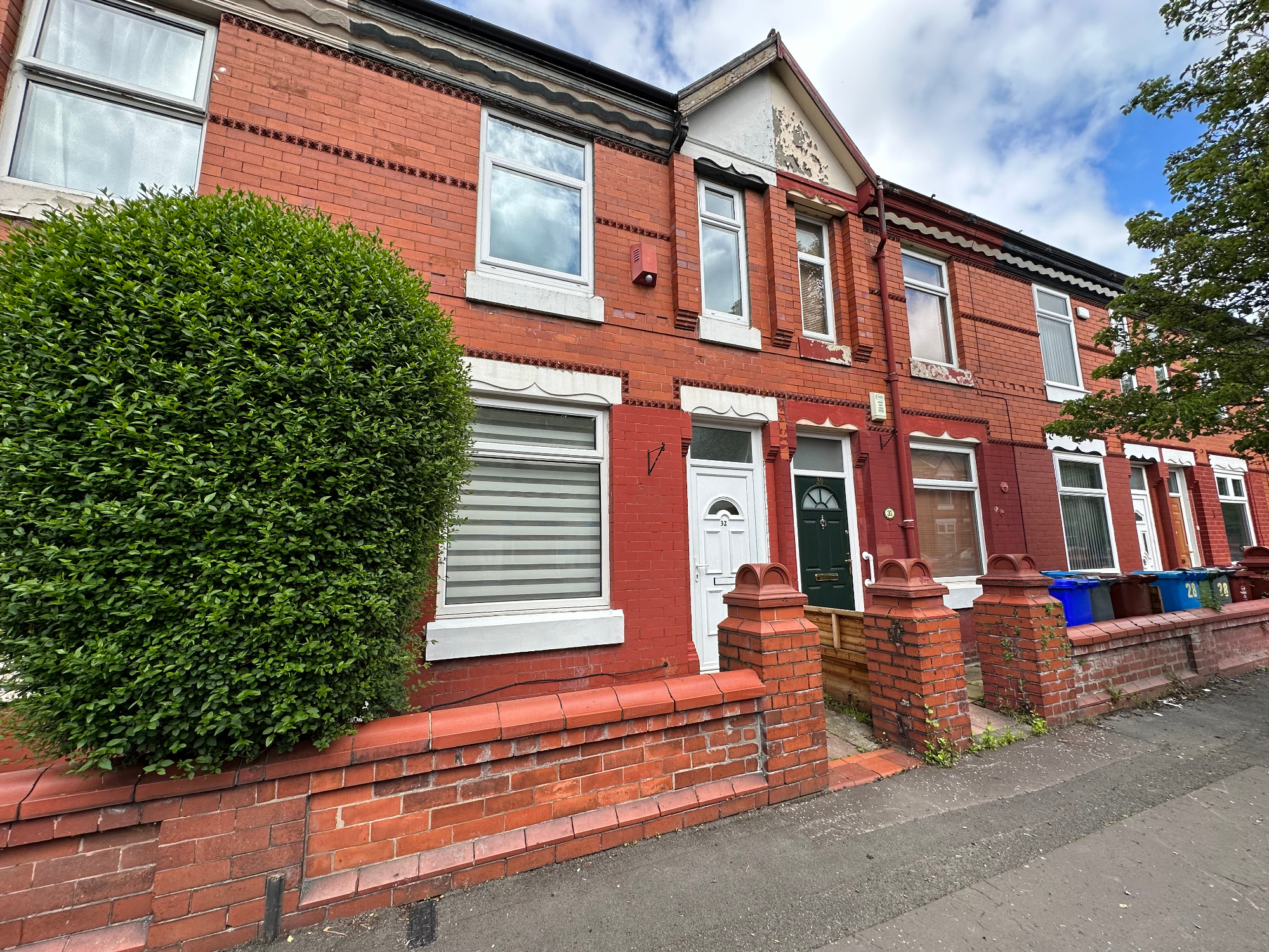 2 bedroom Terraced House Thornton Road, M14 Property Search Strike