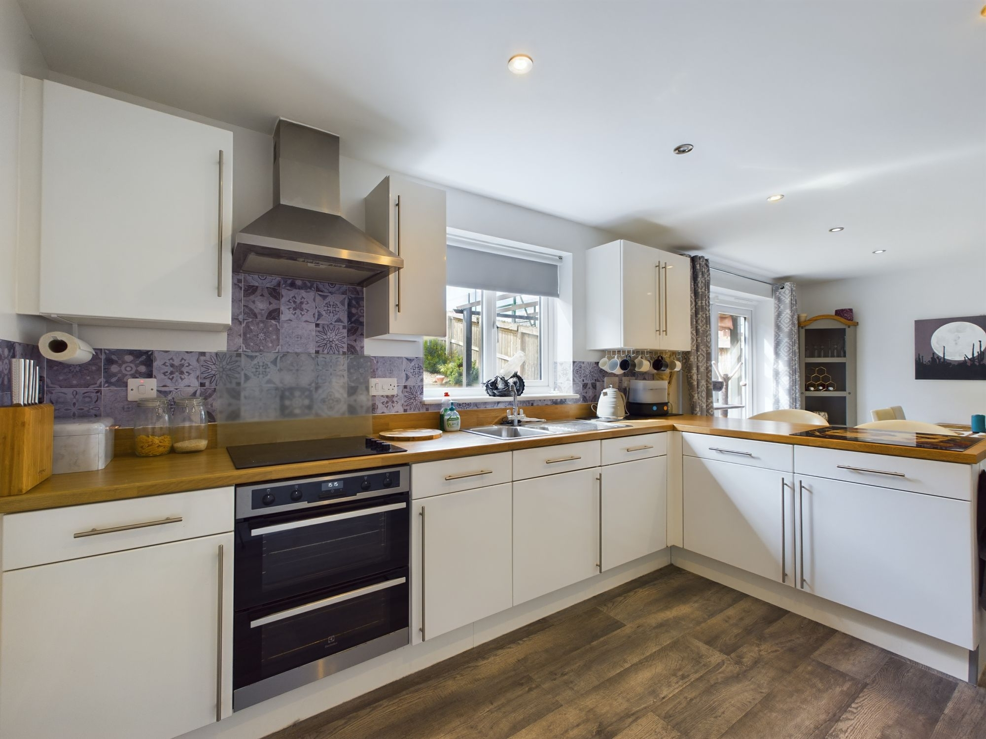 5 bedroom Detached House Kestrel Road, S75 Property Search Strike