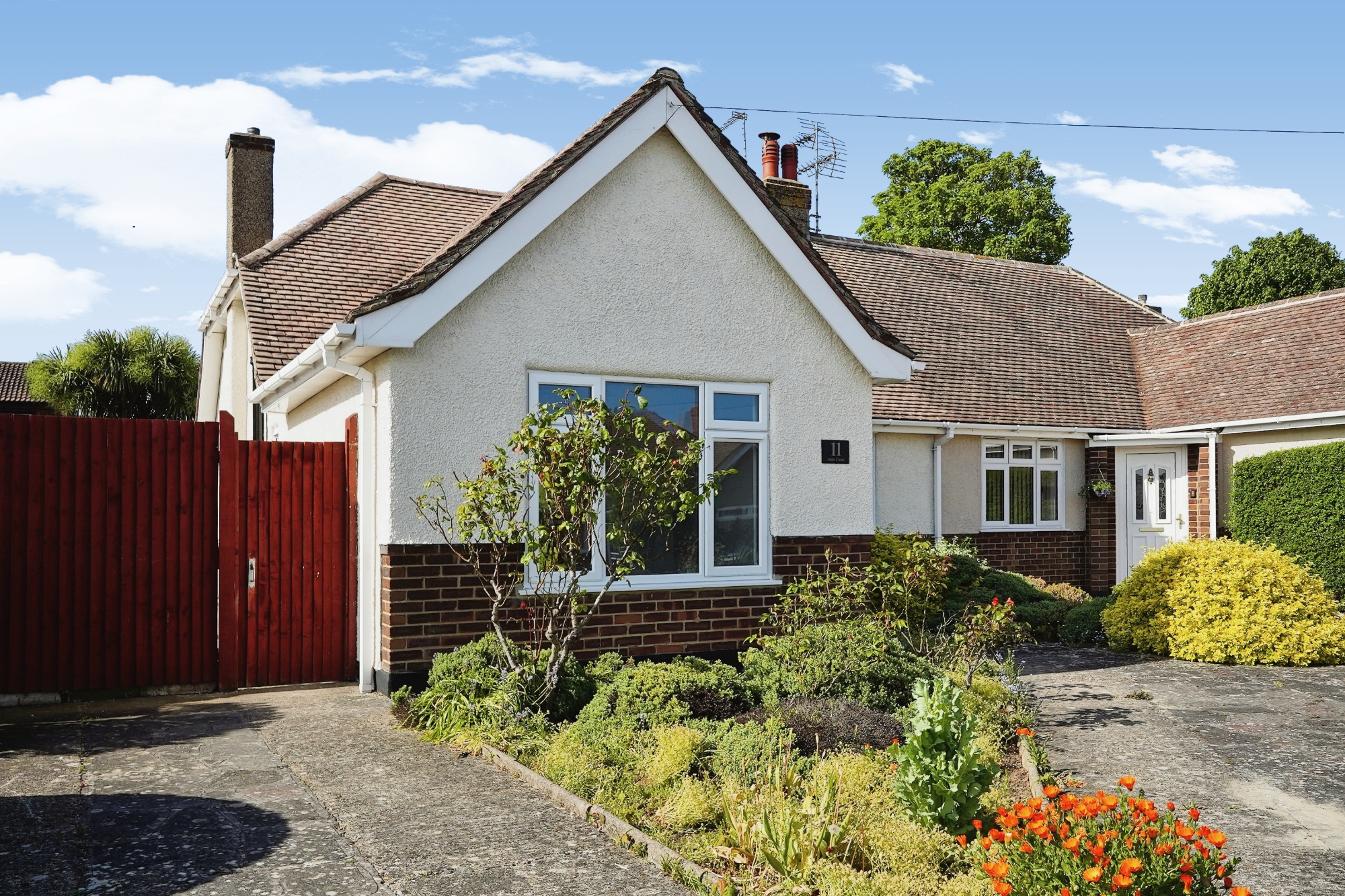 4 bedroom Semidetached House Anne Close, CT7 Property Search Strike