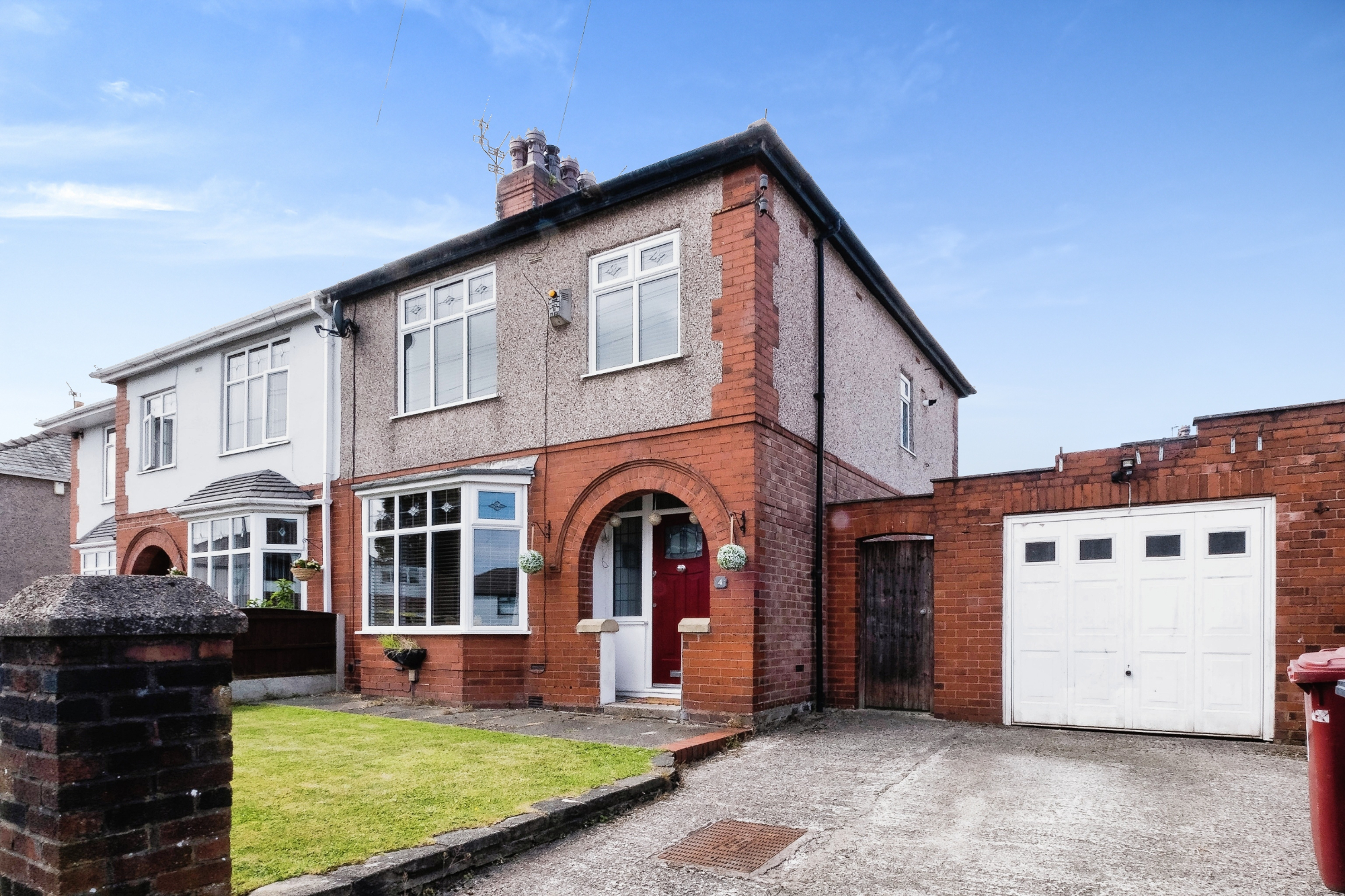 3 bedroom Semidetached House Maple Grove, L35 Property Search Strike