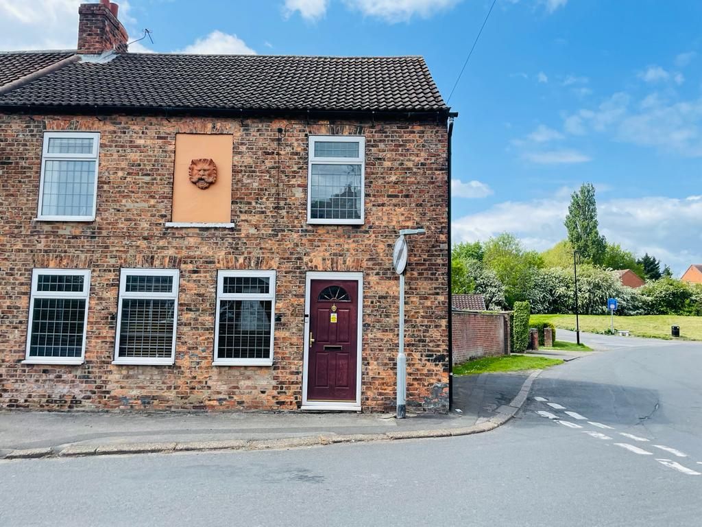 3 bedroom Terraced House Lock Lane, DN8 Property Search Strike