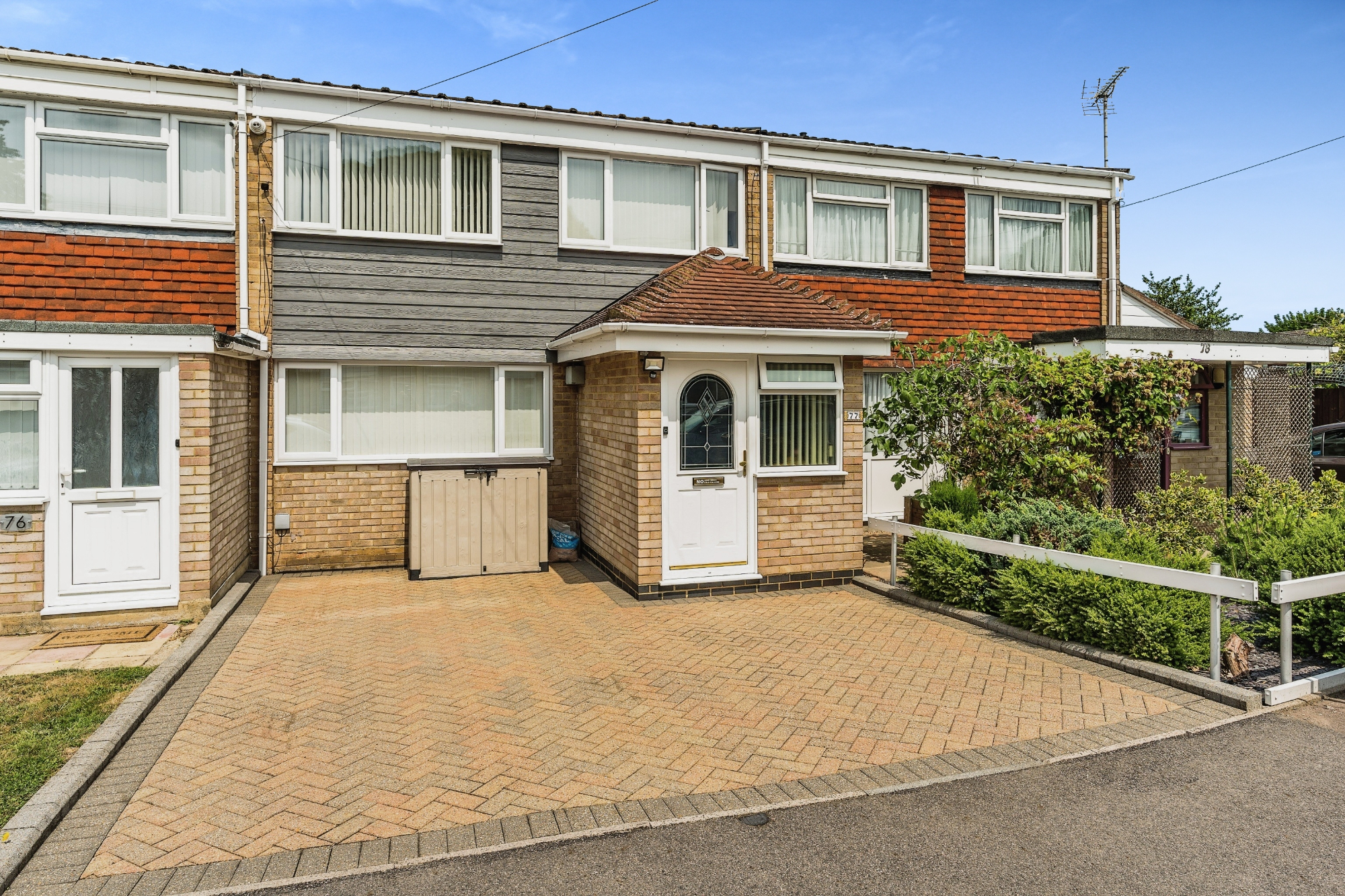 3 bedroom Terraced House Sedley Close, ME8 Property Search Strike