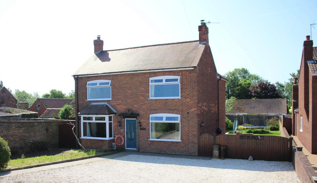 3 bedroom Detached House Whitgift, DN14 Property Search Strike