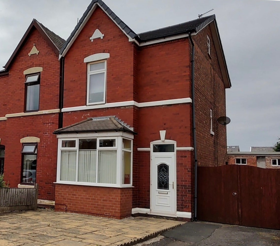 3 bedroom Semidetached House Heysham Road, PR9 Property Search