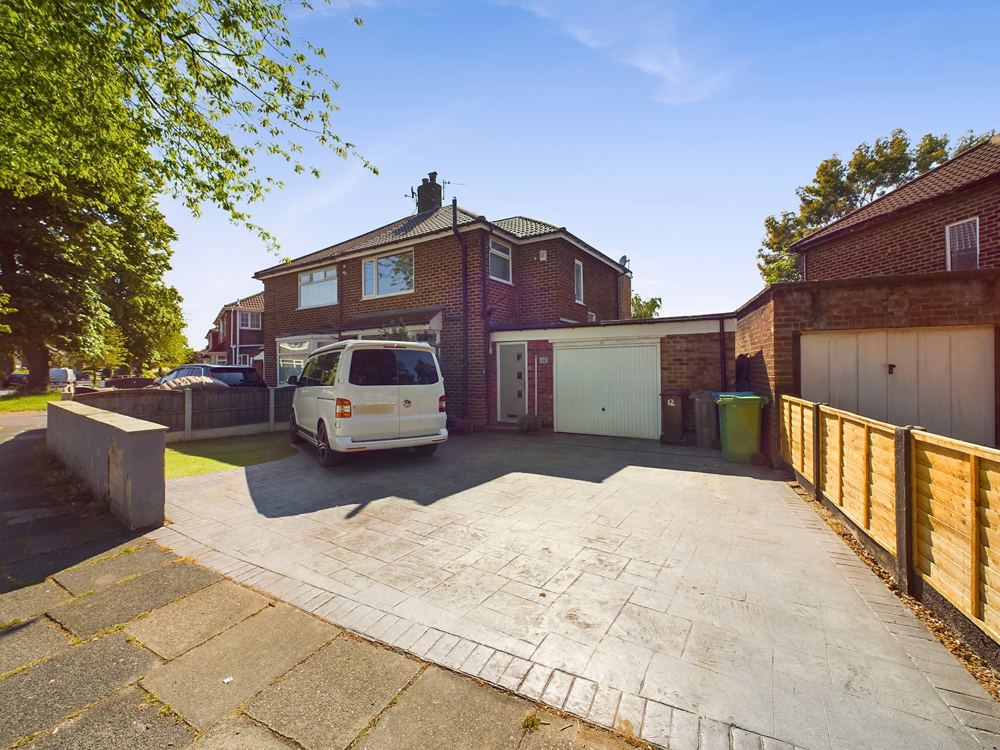 2 bedroom Semidetached House Penarth Road, M22 Property Search