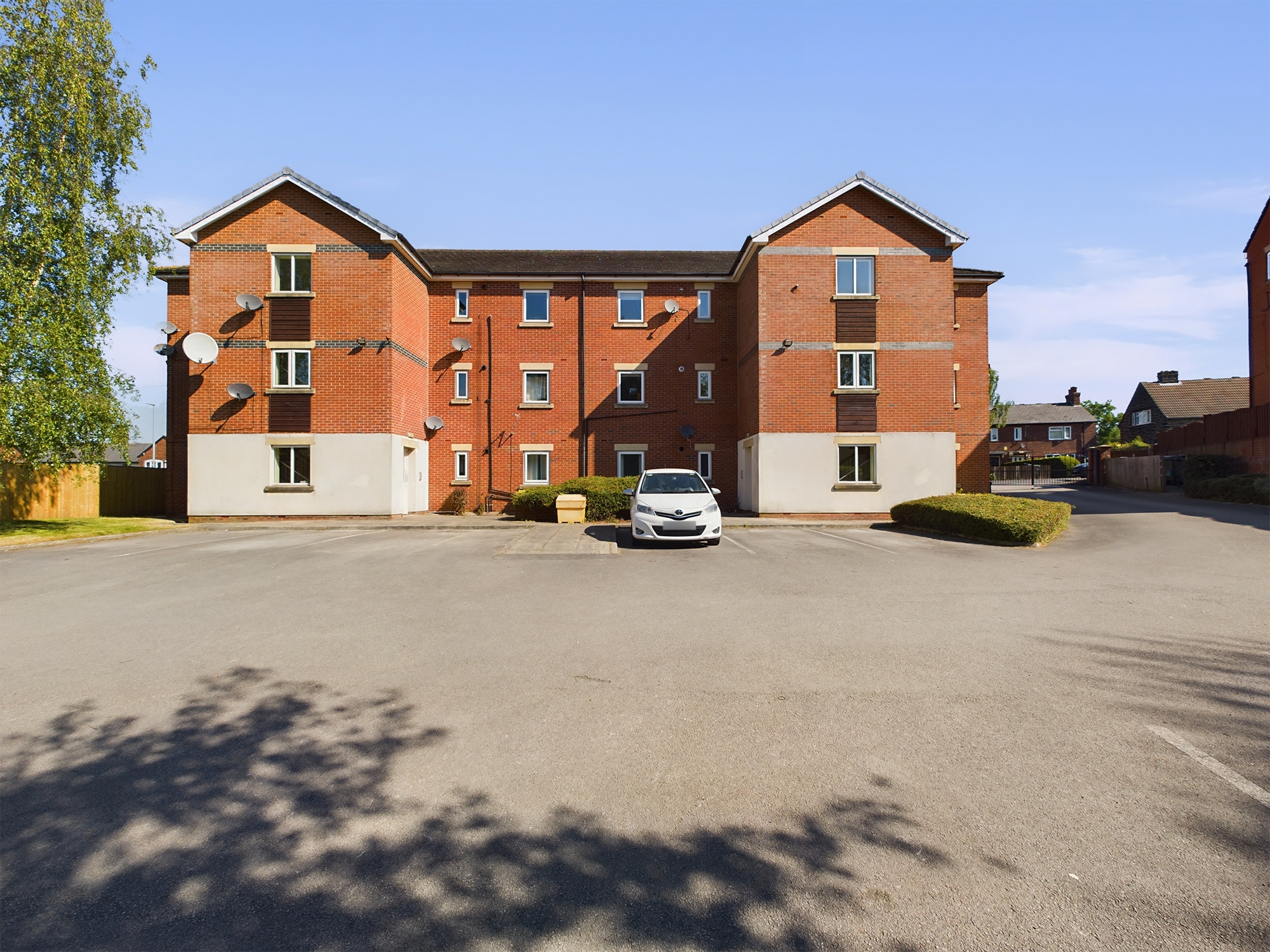 2 bedroom Flat Vesper Road, LS5 Property Search Strike