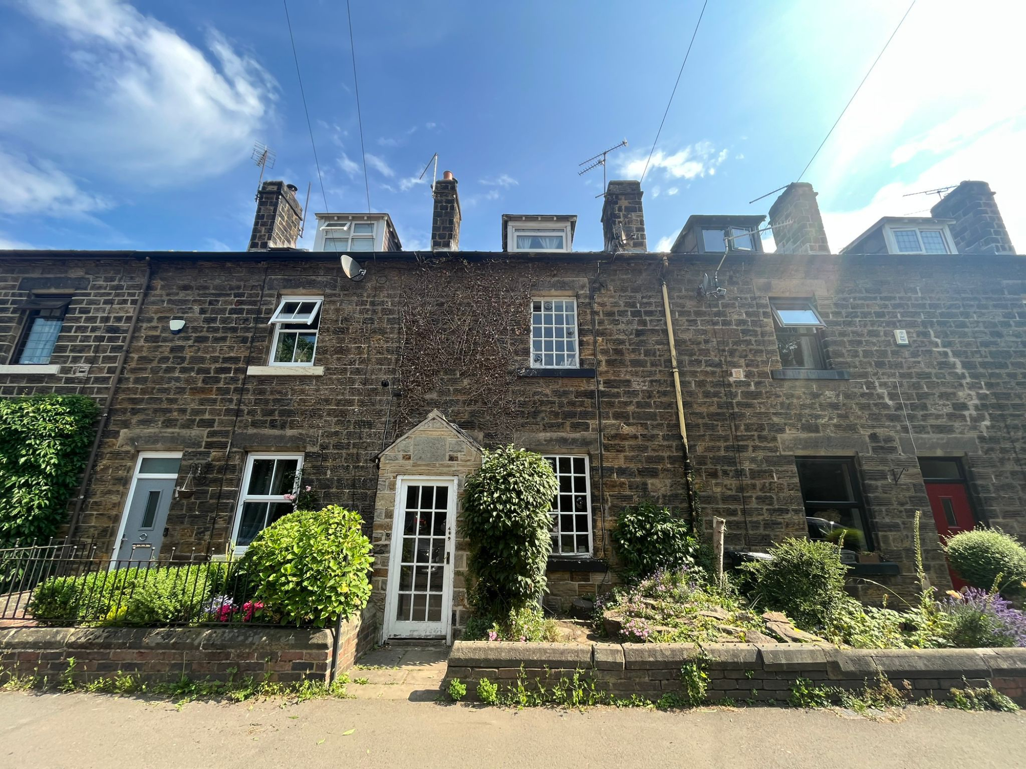 3 bedroom Terraced House Middlewood Road North, S35 Property Search