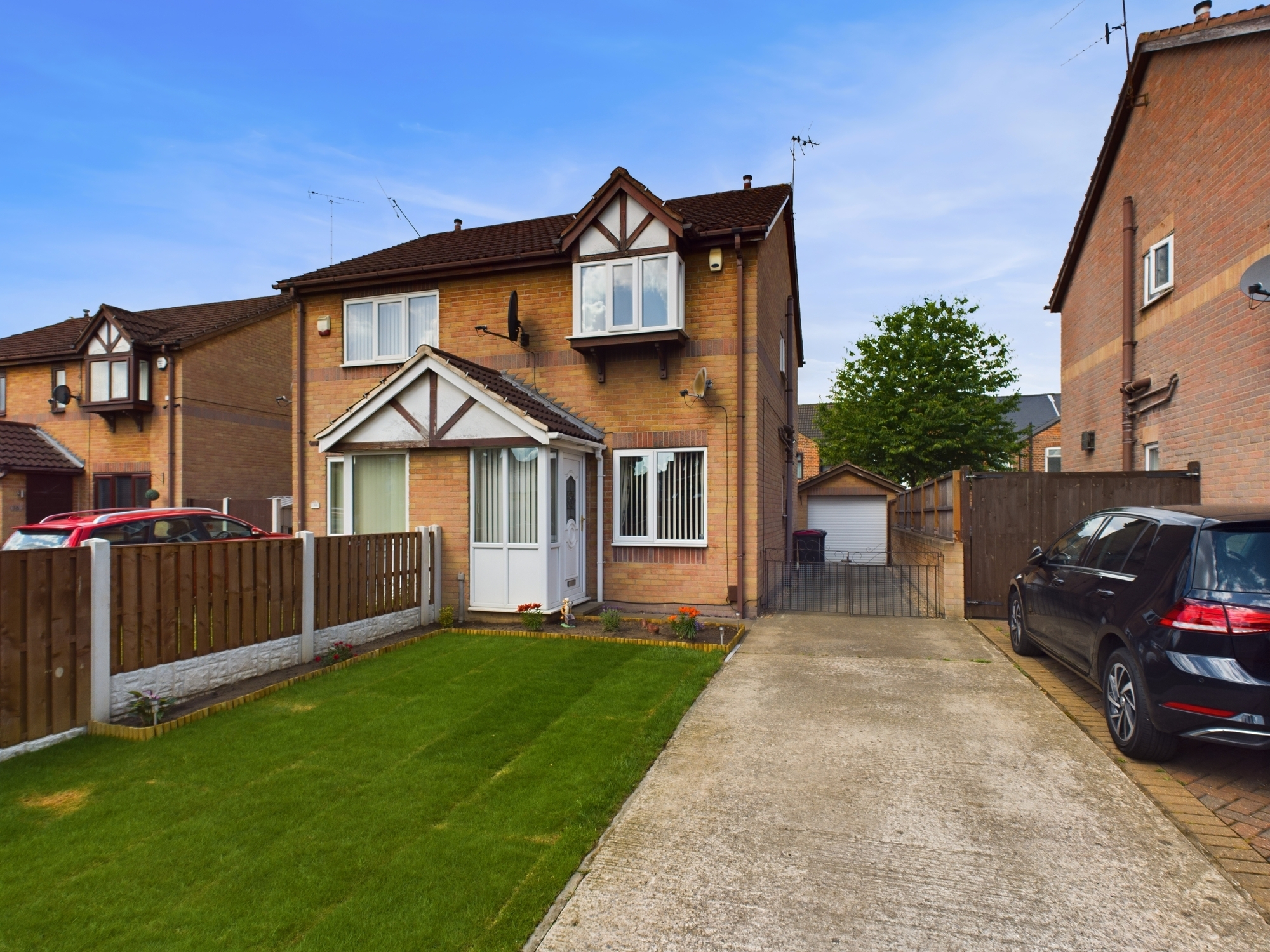 2 bedroom Semidetached House Bear Tree Road, S62 Property Search