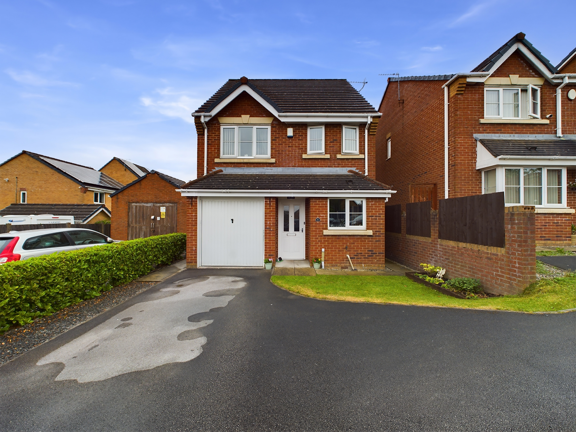 4 bedroom Detached House Hansby Close, OL1 Property Search Strike