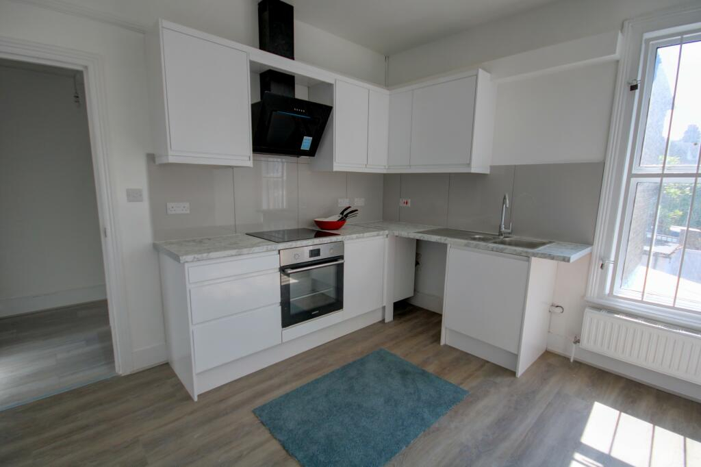 4 bedroom Terraced House Brockley Rise, SE23 Property Search Strike