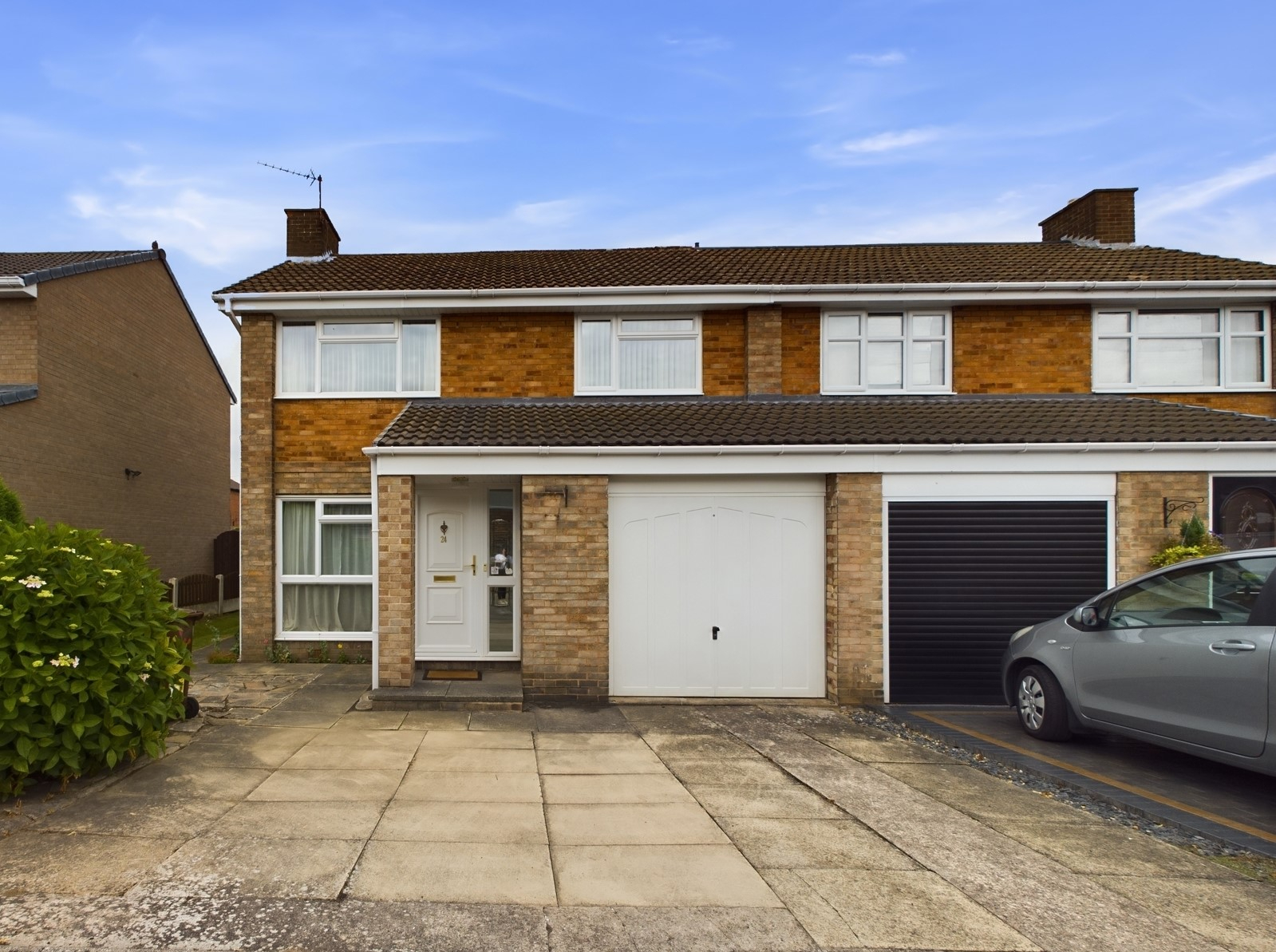 3 bedroom Semidetached House Chevril Court, Wickersley, S66