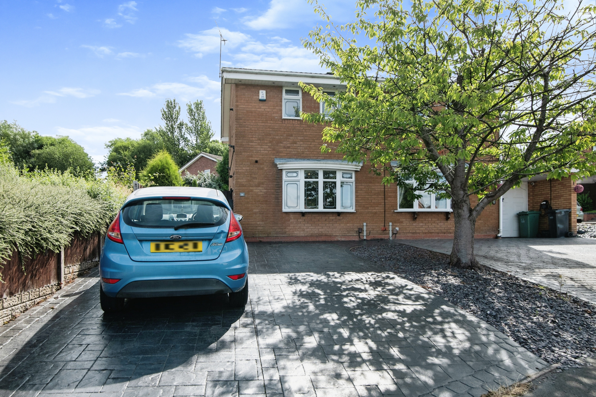 2 bedroom Semidetached House Cowley Drive, DY1 Property Search