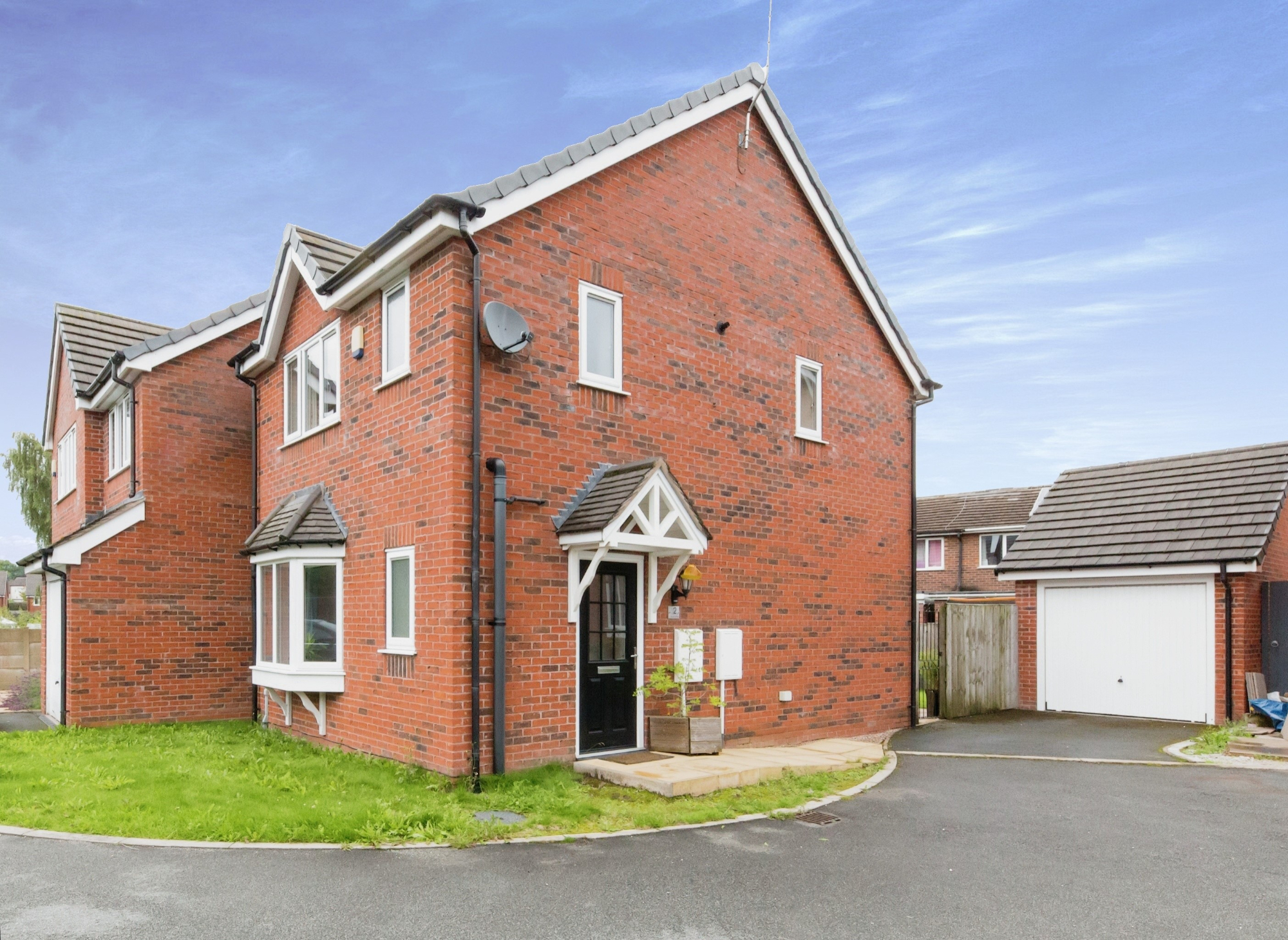 3 bedroom Detached House Taylors Place, ST7 Property Search Strike