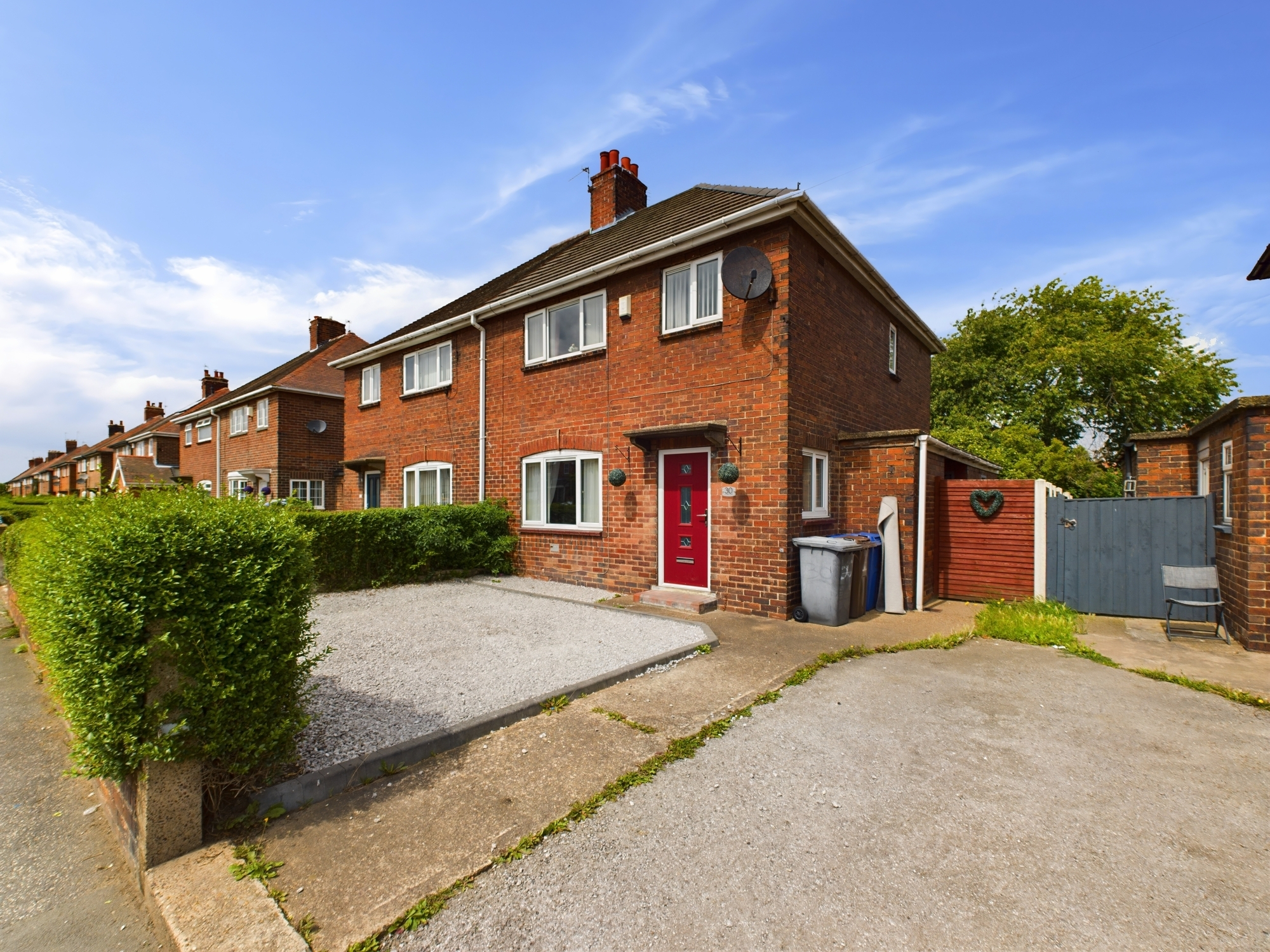 3 bedroom Semidetached House Carr Head Lane, S63 Property Search Strike