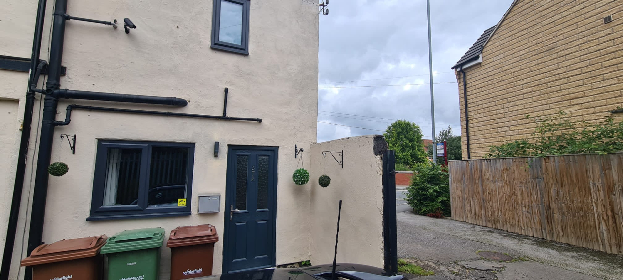1 bedroom Semidetached House Flanshaw Lane, WF2 Property Search