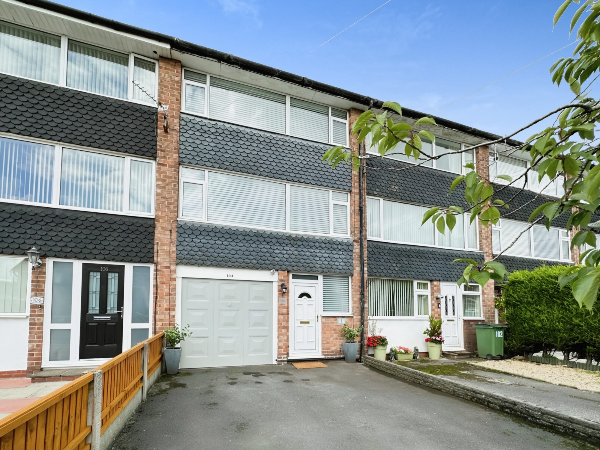 4 bedroom Terraced House Crantock Drive, SK8 Property Search Strike