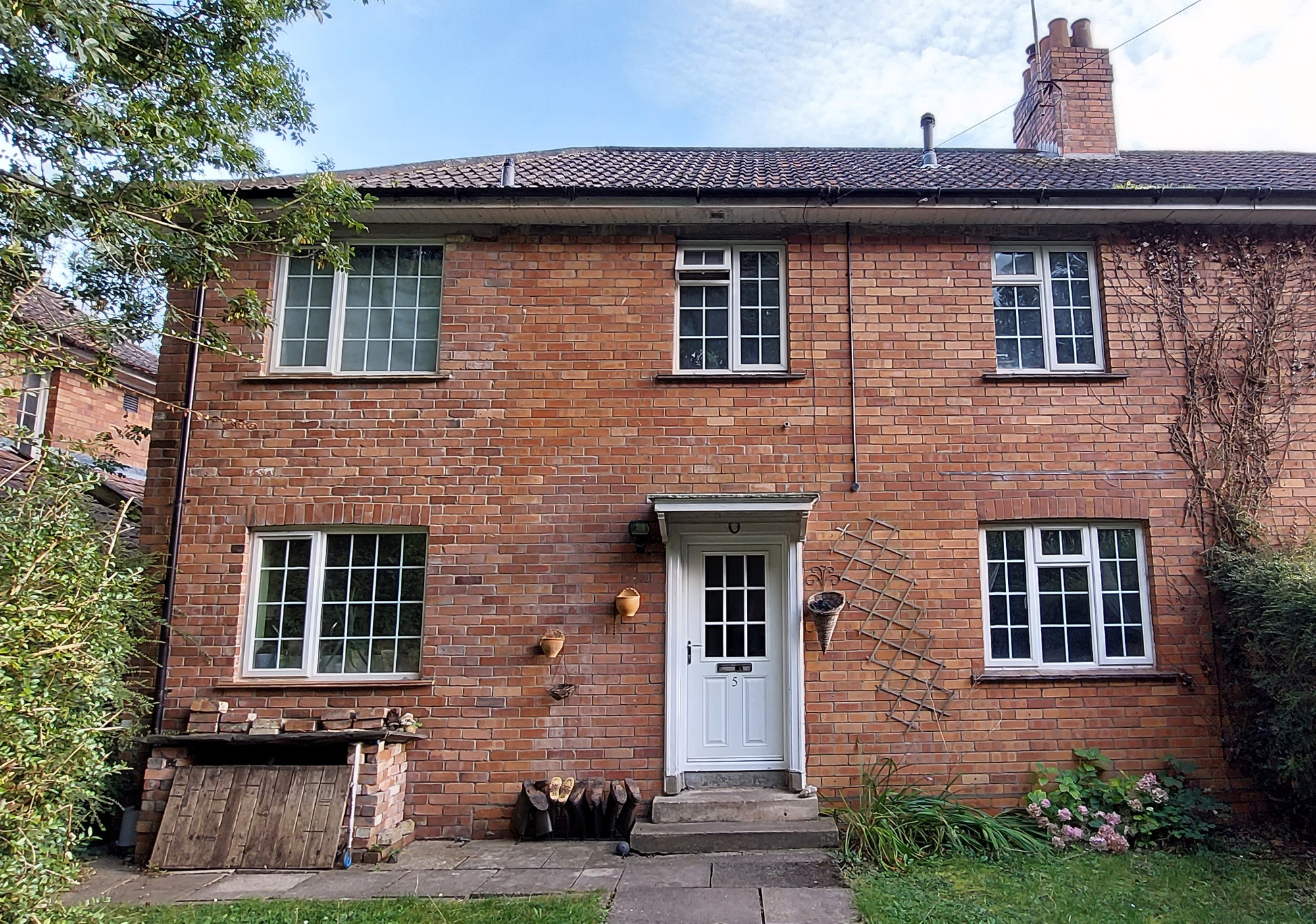 5 bedroom Semidetached House Barrow Gurney, BS48 Property Search
