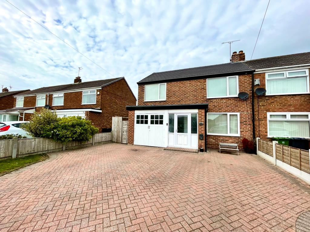 3 bedroom Semidetached House Ditchfield, L37 Property Search Strike