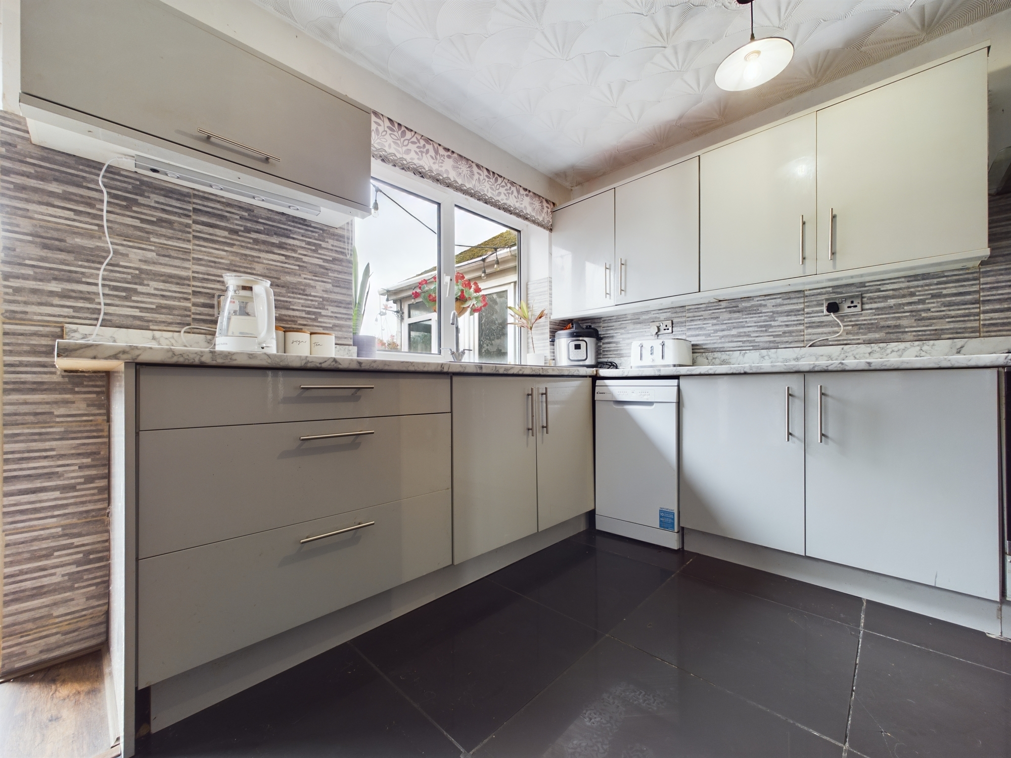 4 bedroom Semidetached House Raeburn Avenue, CH62 Property Search Strike