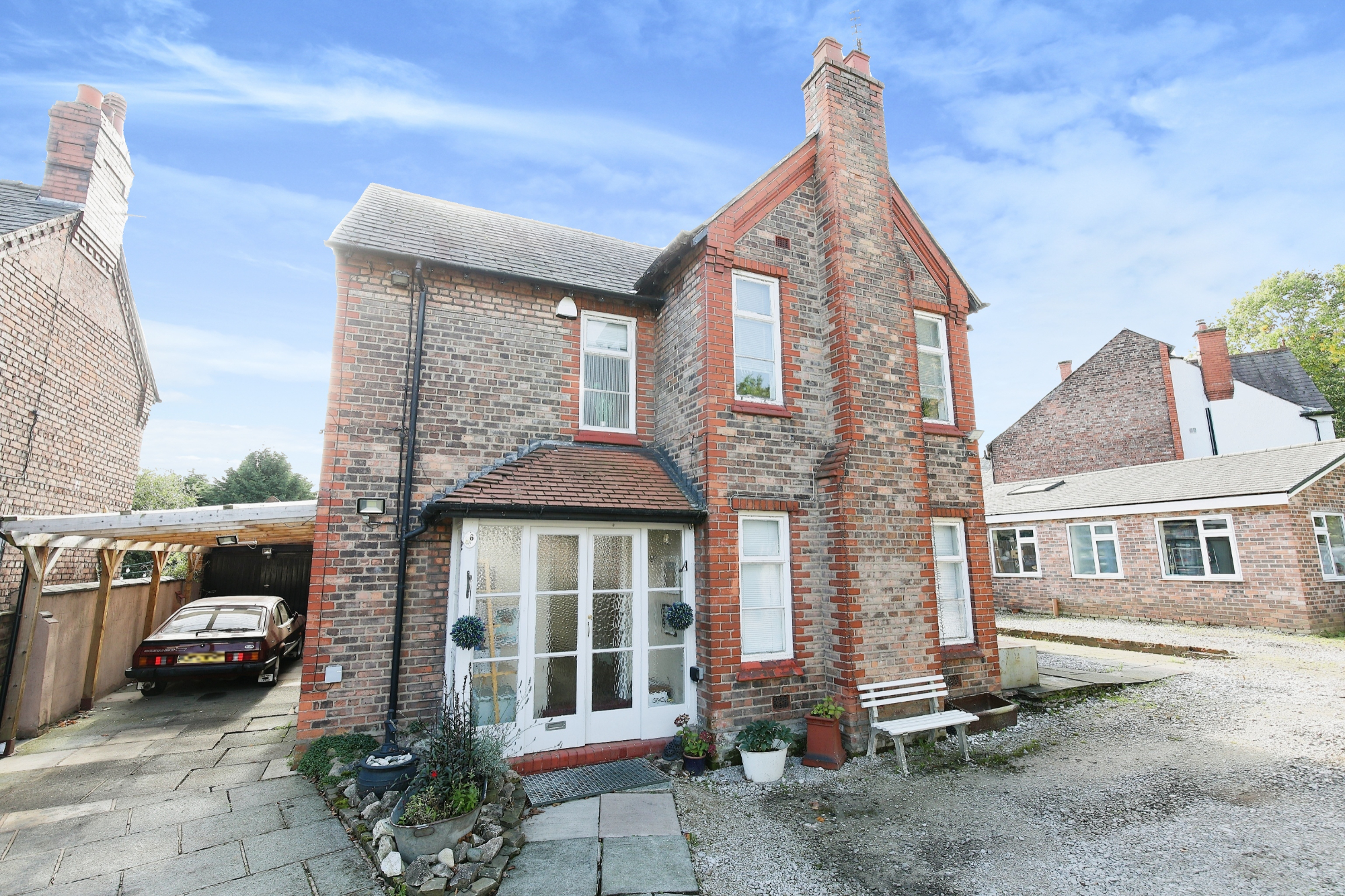 4 bedroom Detached House Queensgate, CW8 Property Search Strike