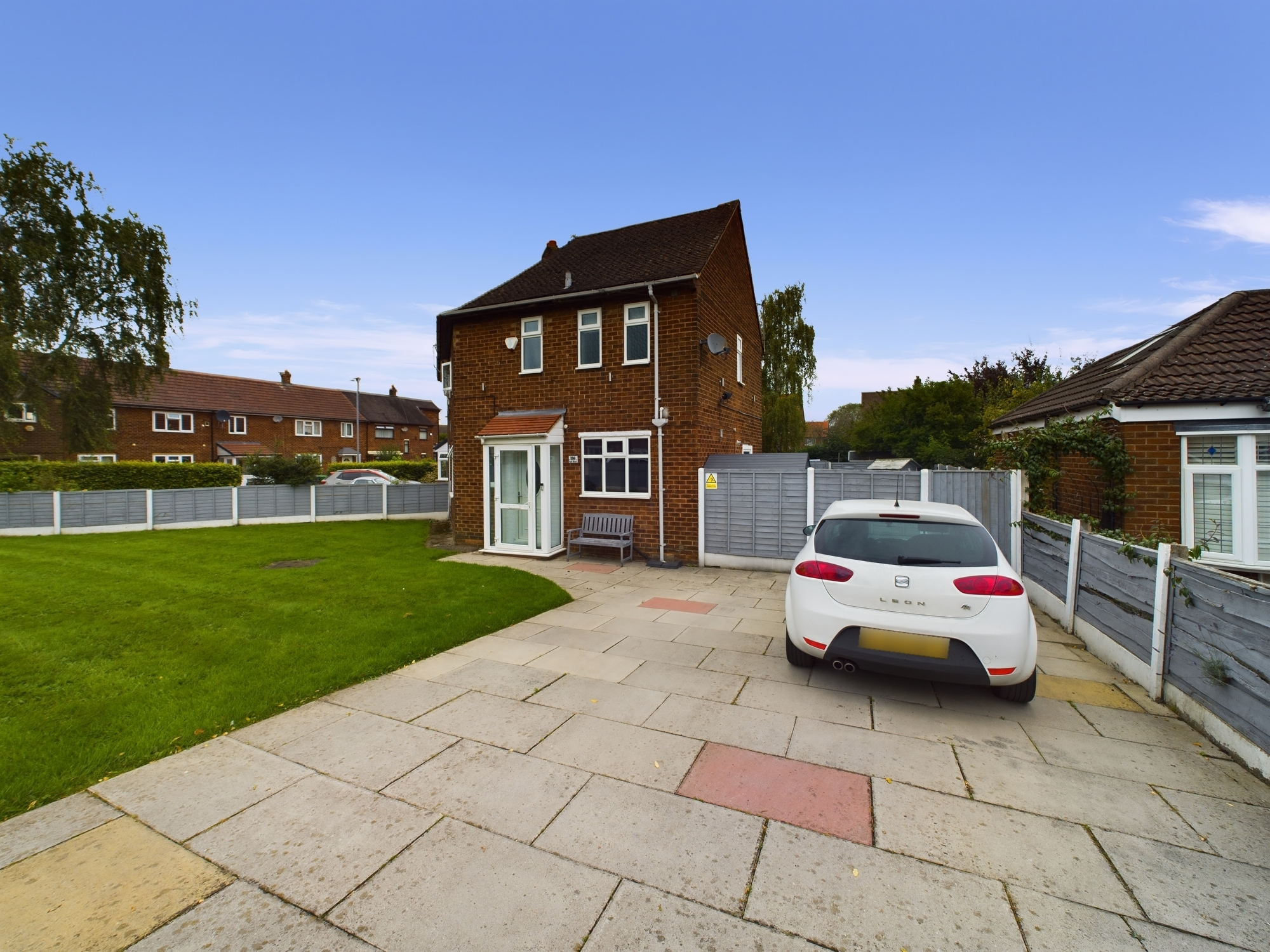 3 bedroom Semidetached House Sale Road, M23 Property Search Strike