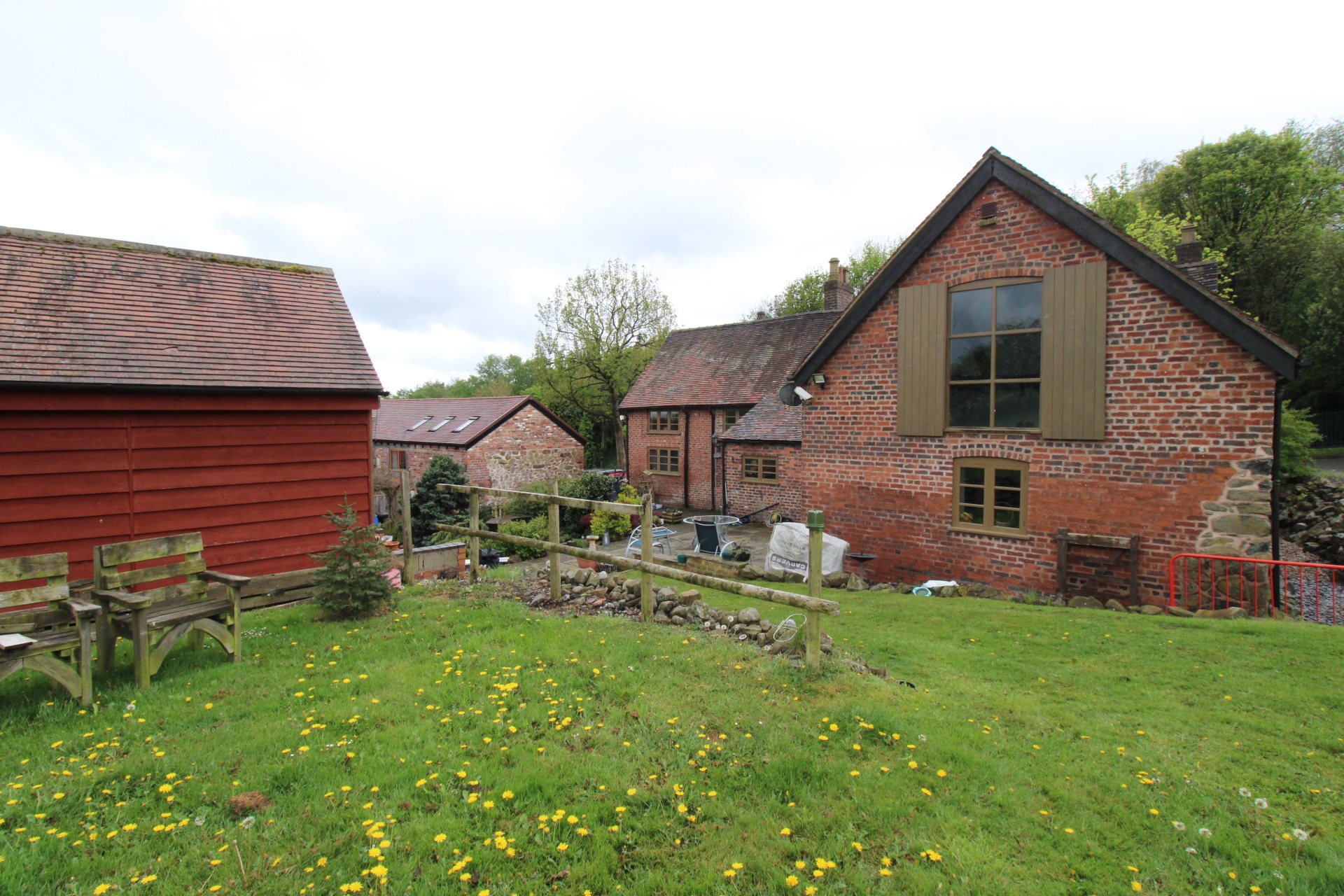 4 bedroom Detached House Portway Hill, B65 Property Search Strike