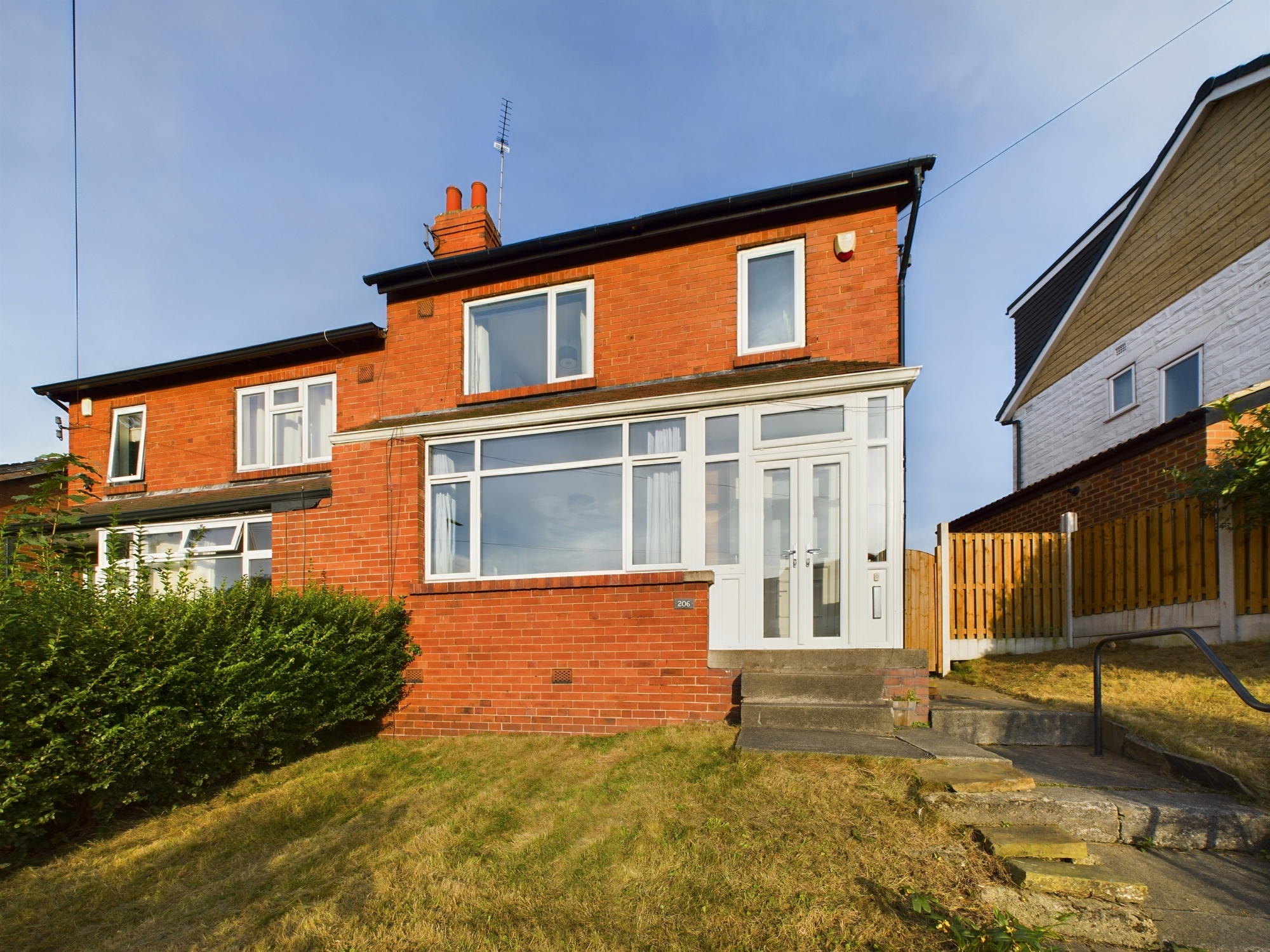 3 bedroom Semidetached House Stainbeck Lane, LS7 Property Search