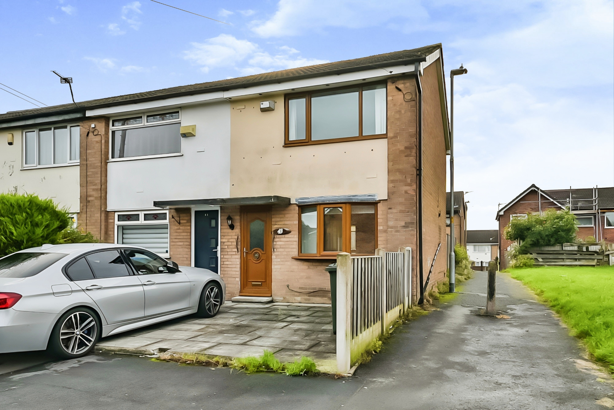 2 bedroom End of terrace House Oxford Drive, Middleton, M24 Property Search Strike