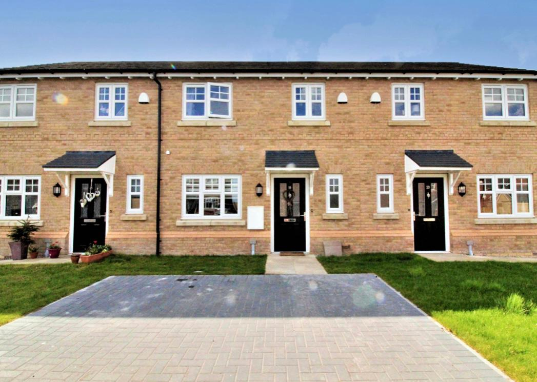 3 bedroom Terraced House Hamlet Close, PR4 Property Search Strike