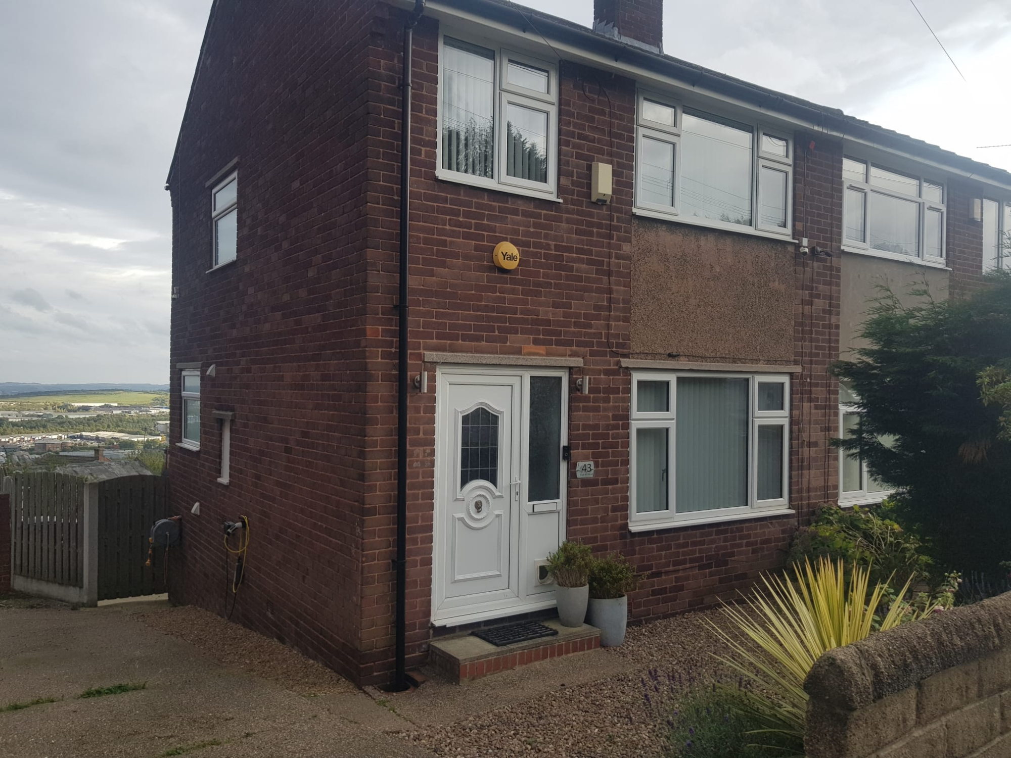 3 bedroom Semidetached House Fort Hill Road, S9 Property Search
