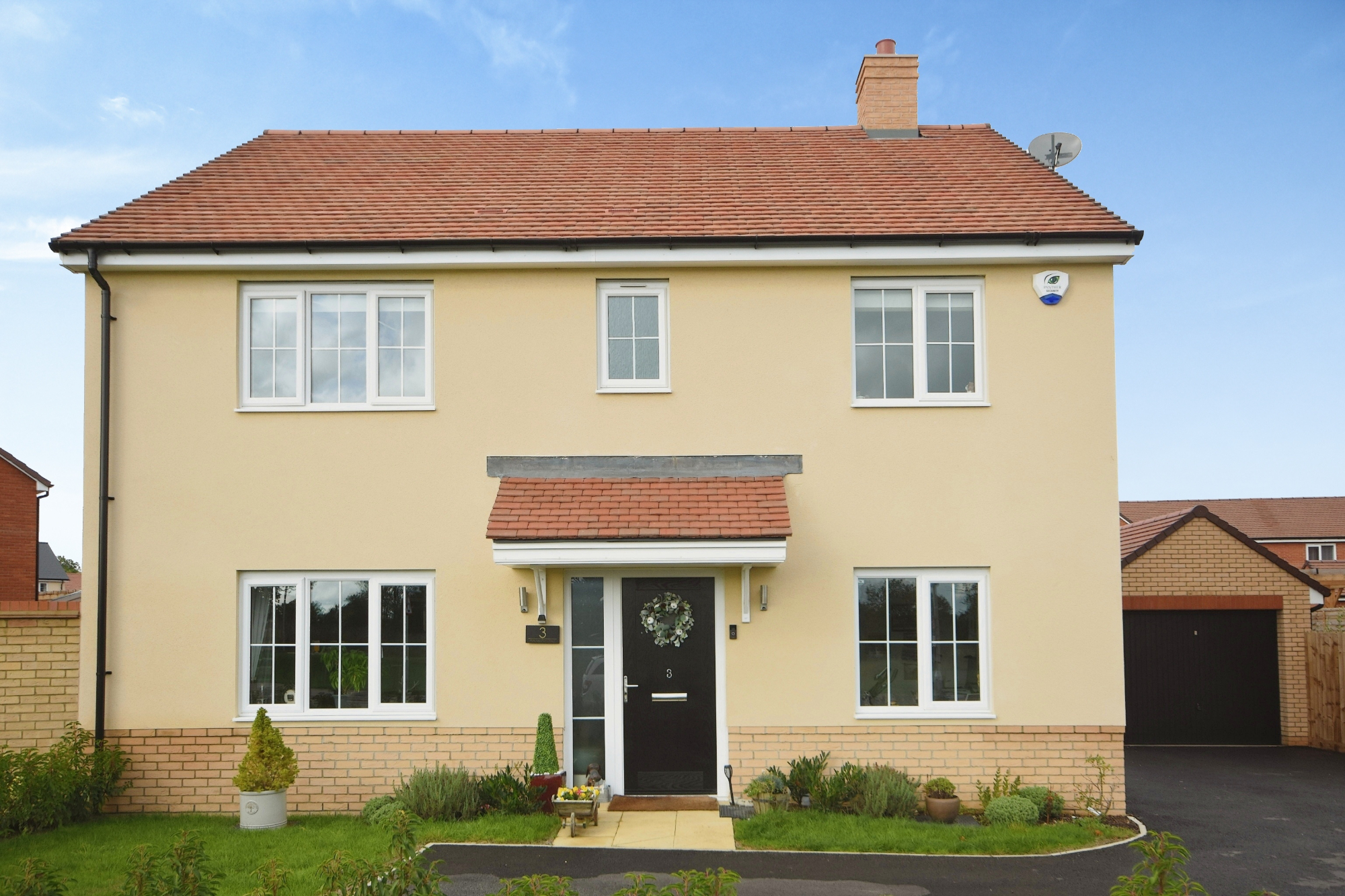 4 bedroom Detached House Blackwater Drive, CM6 Property Search Strike