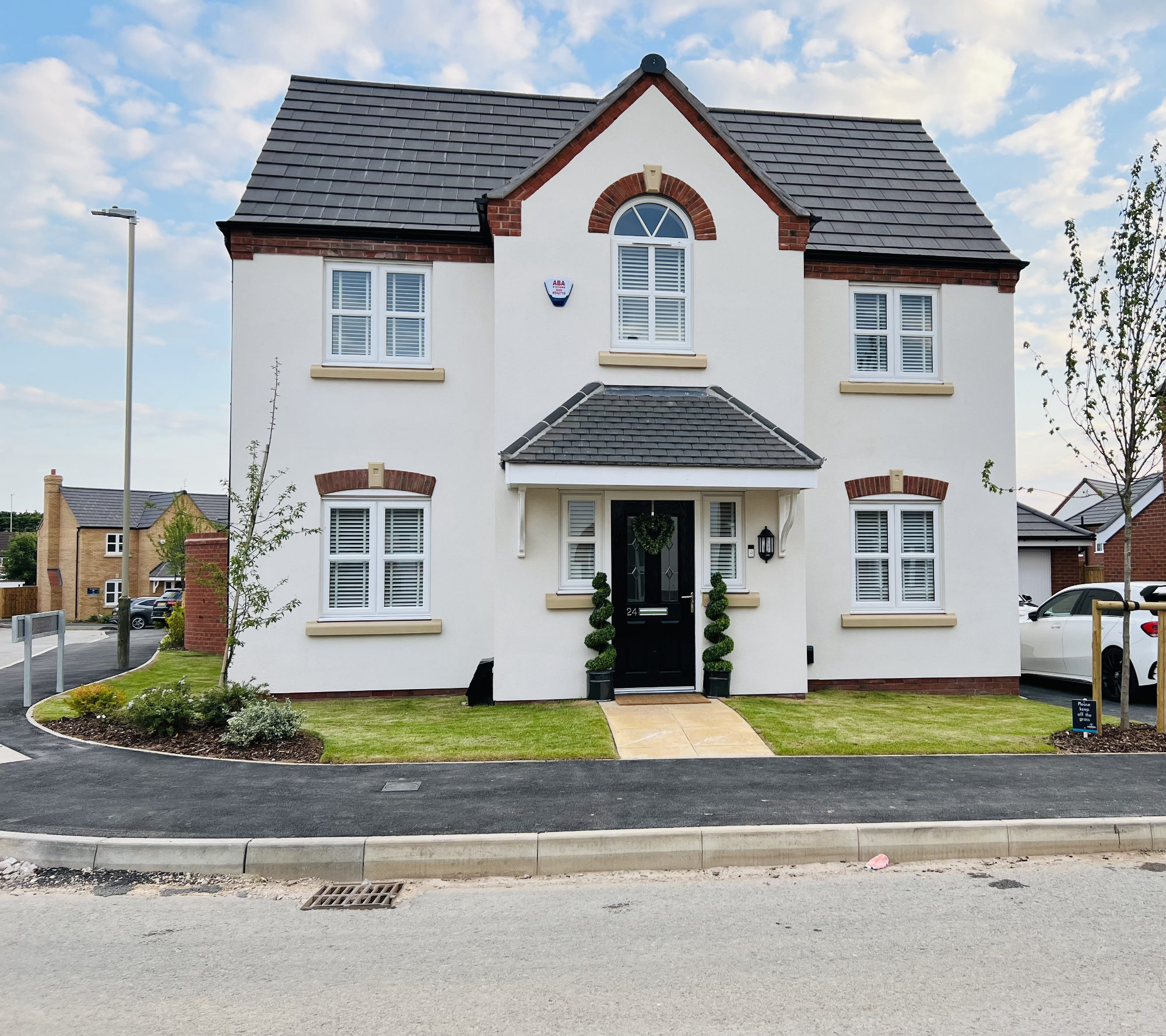 4 bedroom Detached House Drive, LE2 Property Search Strike