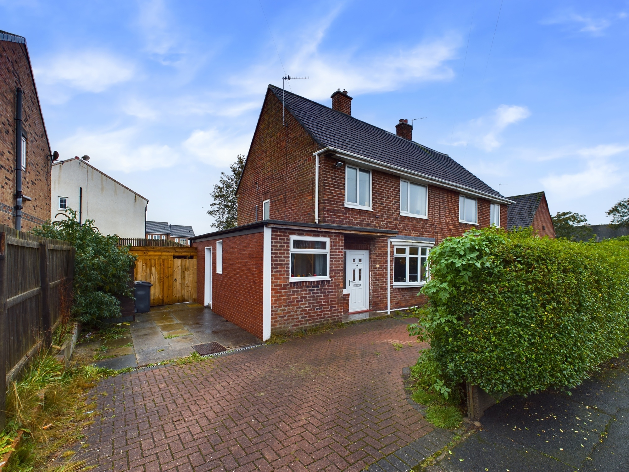 3 bedroom Semidetached House Ashdown Way, NE12 Property Search
