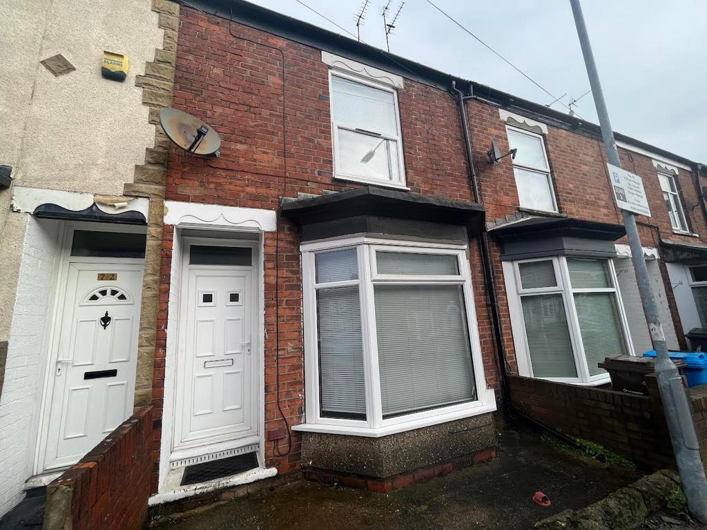 2 bedroom Terraced House Newstead Street, HU5 Property Search Strike