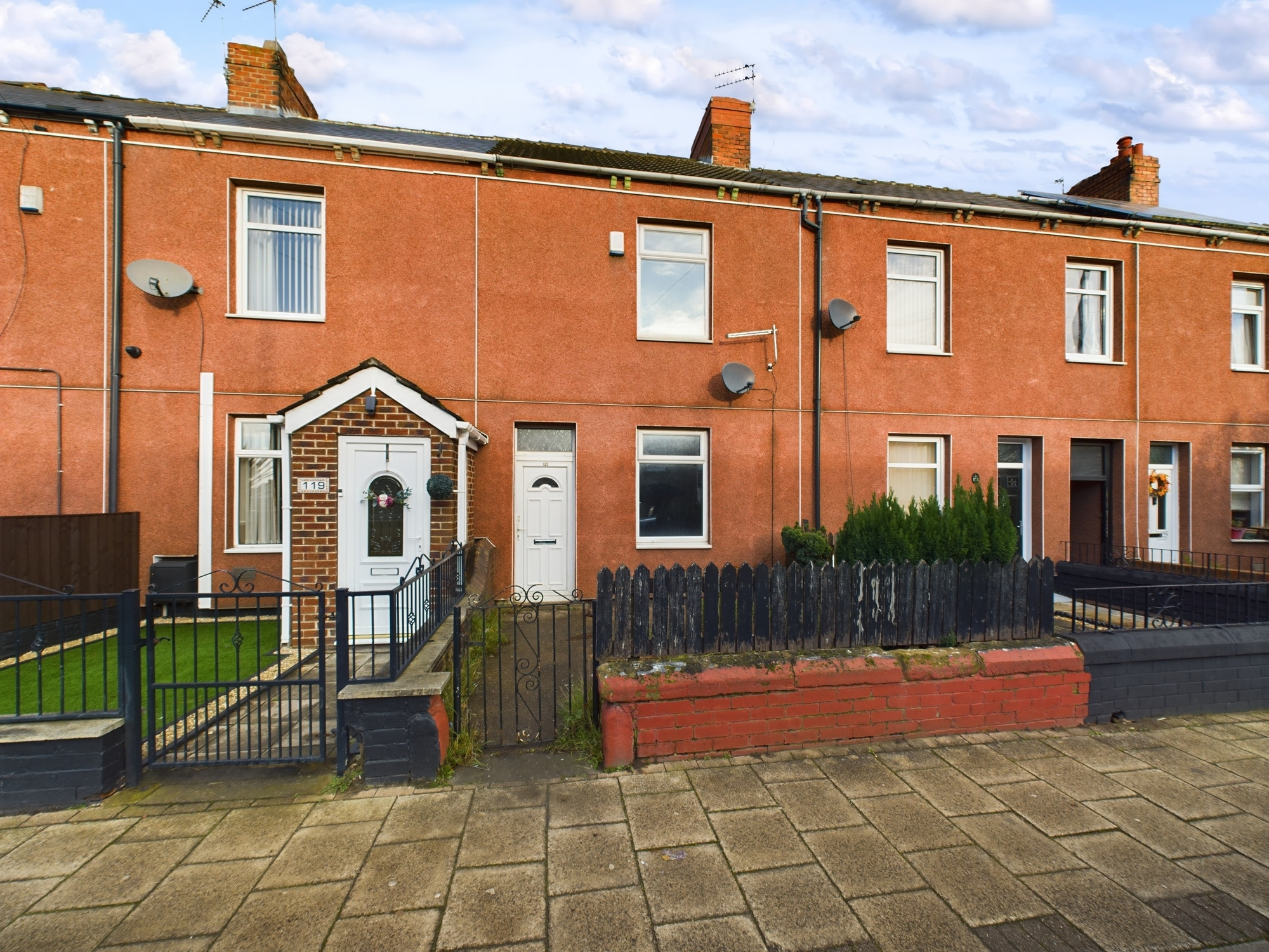 3 bedroom Terraced House Doncaster Road, S63 Property Search Strike