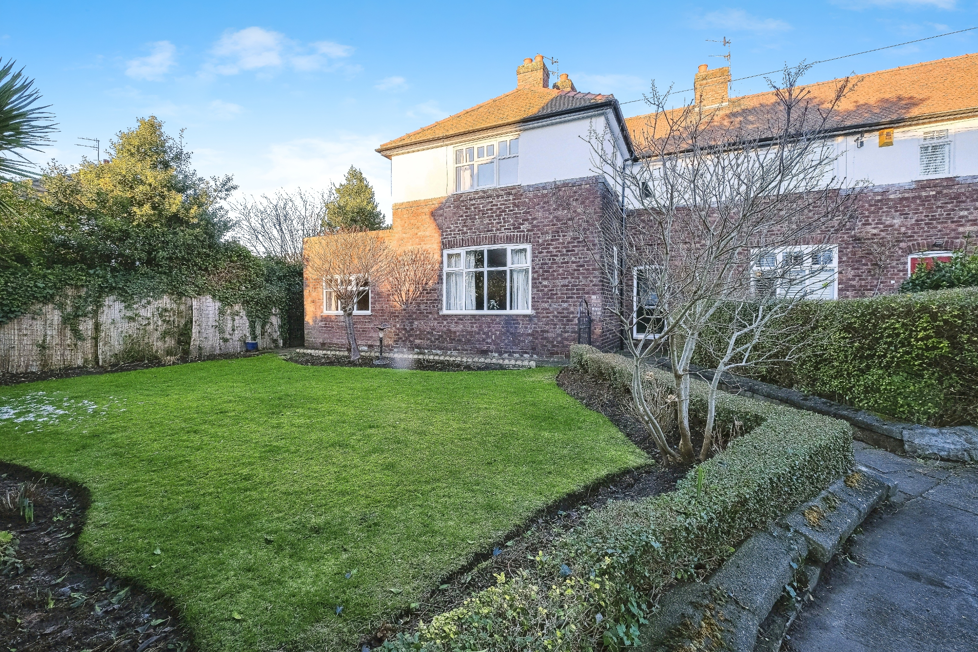 3 bedroom End of terrace House Mayfield Gardens, Grassendale, L19