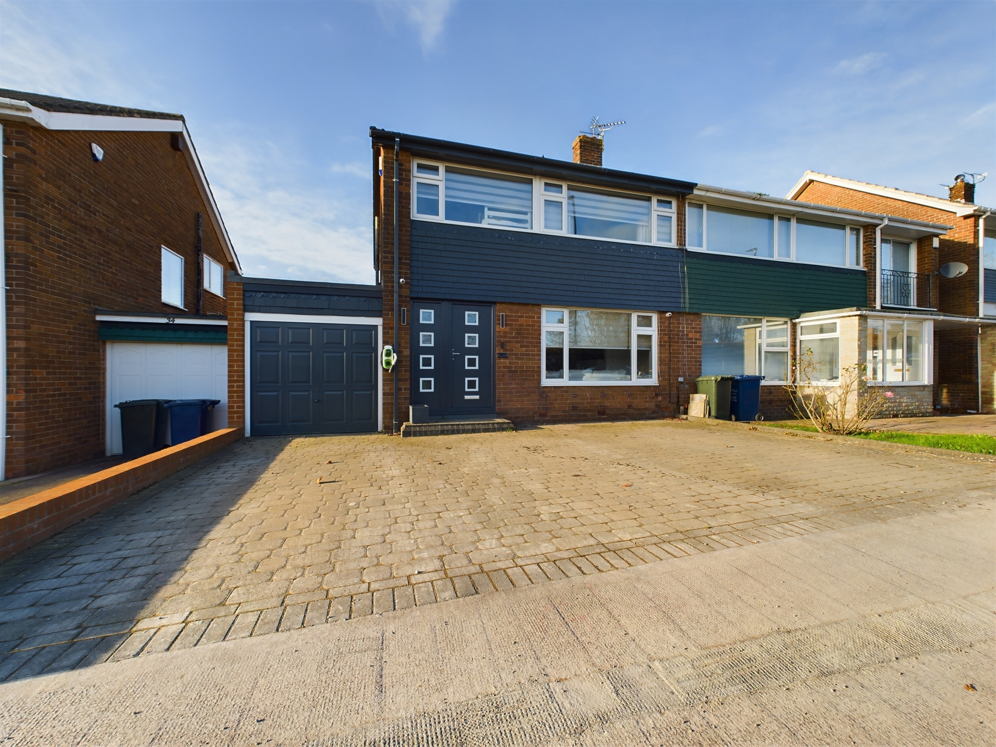 3 bedroom Semidetached House Ashdale Crescent, NE5 Property Search